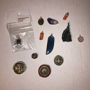 Lot of Pendant’s Bag of Jewelry Making Supplies Bead’s Stones Round Oval Pendant